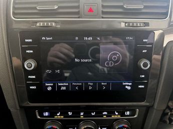 Volkswagen Golf 2.0 TDI Match Edition DSG Euro 6 (s/s) 5dr