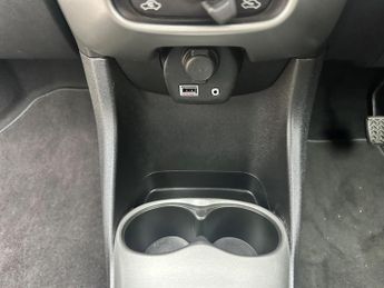 Toyota AYGO 1.0 VVT-i x-play x-shift Euro 6 5dr