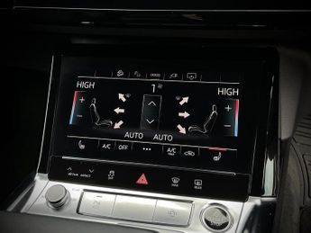 Audi E-Tron S LINE 55 QUATTRO