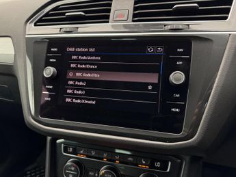 Volkswagen Tiguan 2.0 TDI Match DSG 4Motion Euro 6 (s/s) 5dr