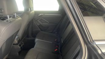 Audi Q3 1.5 TFSI CoD 35 S line S Tronic Euro 6 (s/s) 5dr
