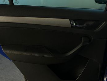 Skoda Kodiaq 2.0 TDI SE DSG 4WD Euro 6 (s/s) 5dr (7 Seat)