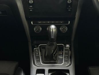 Volkswagen Passat 1.5 TSI EVO SEL DSG Euro 6 (s/s) 4dr