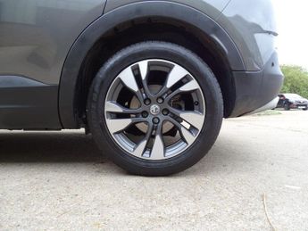 Vauxhall Grandland X 1.2 Turbo SRi Nav Auto Euro 6 (s/s) 5dr