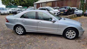 Mercedes-Benz C Class 2.1 C200 CDI Elegance SE 4dr