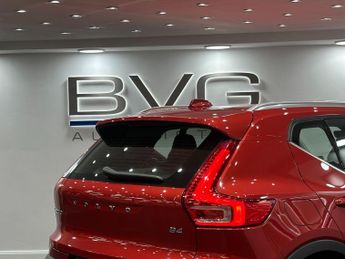 Volvo XC40 2.0 B4 MHEV Inscription Pro Auto Euro 6 (s/s) 5dr