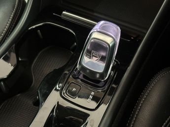 Volvo XC40 2.0 B4 MHEV Inscription Pro Auto Euro 6 (s/s) 5dr