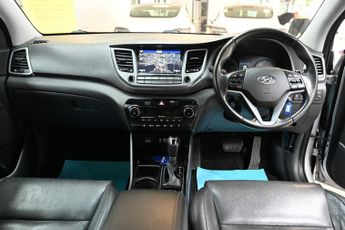HYUNDAI TUCSON 2.0 CRDi Premium SUV 5dr Diesel Auto 4WD Euro 6 (136 ps) +FREE 6
