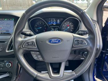 Ford Focus 1.6 Titanium Powershift Euro 6 5dr