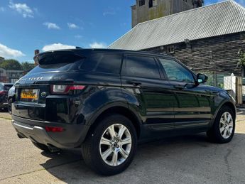 Land Rover Range Rover Evoque 2.0 TD4 SE Tech Auto 4WD Euro 6 (s/s) 5dr
