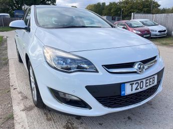 Vauxhall Astra 1.7 CDTi ecoFLEX Elite Euro 5 (s/s) 5dr