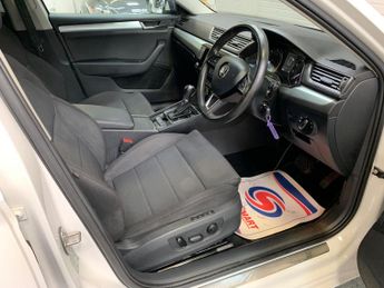 Skoda Superb 2.0 TDI SE DSG Auto 6Spd Euro 6 (s/s) 5dr
