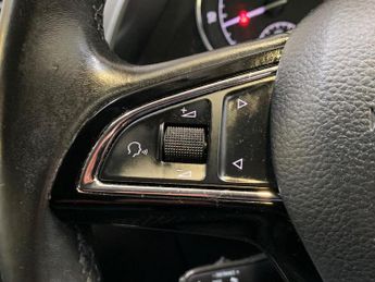 Skoda Superb 2.0 TDI SE DSG Auto 6Spd Euro 6 (s/s) 5dr