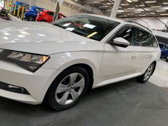 Skoda Superb 2.0 TDI SE DSG Auto 6Spd Euro 6 (s/s) 5dr