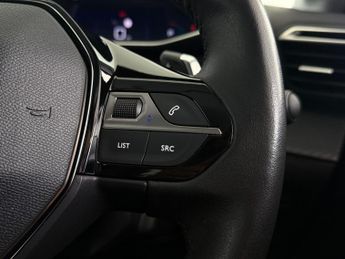 Peugeot 208 1.2 PureTech Allure Premium + EAT Euro 6 (s/s) 5dr
