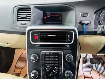 Volvo V60 2.0 D3 ES Geartronic Euro 5 (s/s) 5dr
