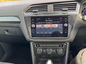 Volkswagen Tiguan 2.0 TSI SEL DSG 4Motion Euro 6 (s/s) 5dr
