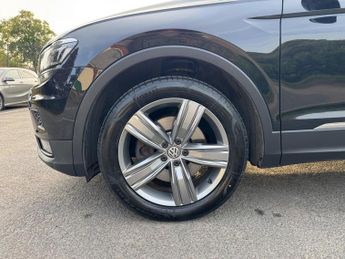 Volkswagen Tiguan 2.0 TSI SEL DSG 4Motion Euro 6 (s/s) 5dr