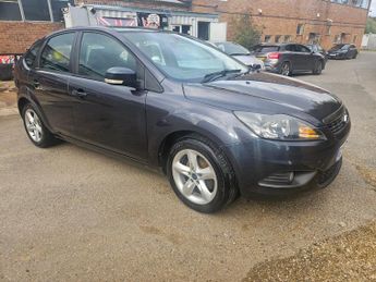 Ford Focus 1.6 Zetec Hatchback 5dr Petrol Manual (161 g/km, 99 bhp)