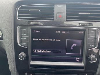 Volkswagen Golf 2.0 TSI BlueMotion Tech GTI Hatchback 5dr Petrol DSG Euro 6 (s/s