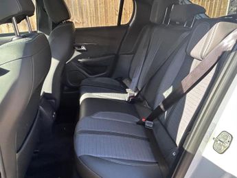 Peugeot E-208 50kWh Allure Premium Auto 5dr