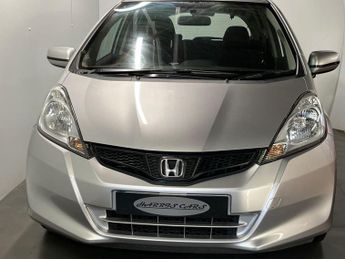 HONDA JAZZ 1.4 i-VTEC ES Hatchback 5dr Petrol CVT Euro 5 (99 ps) 12 MONTHS 