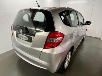 HONDA JAZZ 1.4 i-VTEC ES Hatchback 5dr Petrol CVT Euro 5 (99 ps) 12 MONTHS 
