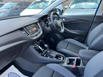 Vauxhall Grandland X 1.2 Turbo SRi Nav Auto Euro 6 (s/s) 5dr