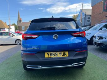 Vauxhall Grandland X 1.2 Turbo SRi Nav Auto Euro 6 (s/s) 5dr