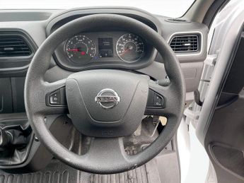 Nissan NV400 2.3 dCi 35 Tekna FWD L2 H2 Euro 6 5dr