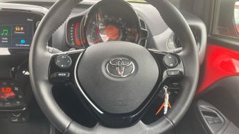 Toyota AYGO 1.0 VVT-i x-trend x-shift Euro 6 5dr (Safety Sense)