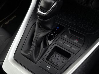 Toyota RAV4 2.5 VVT-h Design CVT Euro 6 (s/s) 5dr