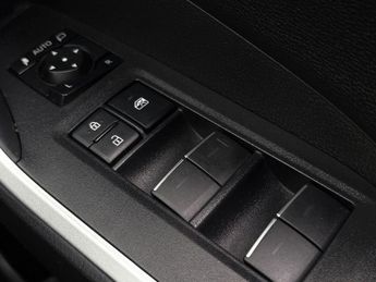 Toyota RAV4 2.5 VVT-h Design CVT Euro 6 (s/s) 5dr