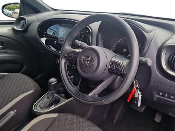 Toyota Aygo X 1.0 VVT-i Edge Hatchback 5dr Petrol x-shift Euro 6 (s/s) (72 ps)