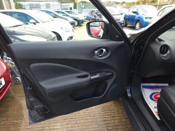 Nissan Juke 1.6 Tekna XTRON Euro 6 5dr