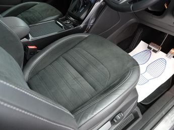 Ford Kuga 1.5T EcoBoost ST-Line SUV 5dr Petrol Auto AWD Euro 6 (s/s) (182 