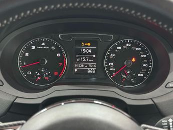 Audi Q3 1.4 TFSI CoD S line S Tronic Euro 6 (s/s) 5dr (Nav)