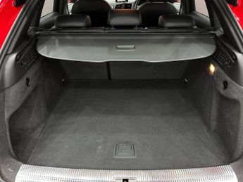 Audi Q3 1.4 TFSI CoD S line S Tronic Euro 6 (s/s) 5dr (Nav)