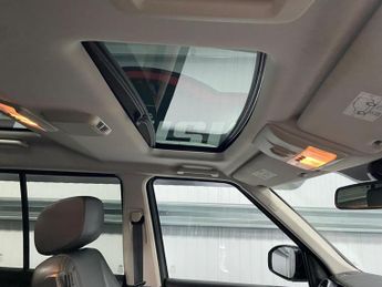 Land Rover Discovery 4 3.0 SD V6 Landmark Auto 4WD Euro 6 (s/s) 5dr