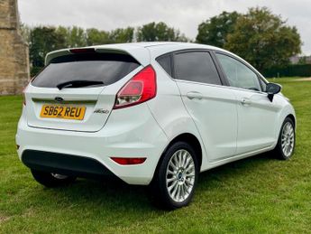 Ford Fiesta 1.6 Titanium Powershift Euro 5 5dr