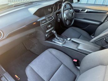 Mercedes-Benz C Class 1.8 C180 BlueEfficiency SE Edition 125 G-Tronic+ Euro 5 (s/s) 4d