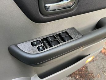 Nissan X-Trail 2.5i Columbia 5dr