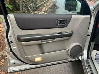 Nissan X-Trail 2.5i Columbia 5dr