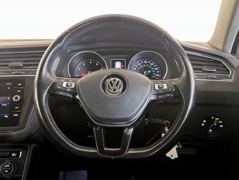 Volkswagen Tiguan 1.4 TSI SE Navigation DSG 4Motion Euro 6 (s/s) 5dr