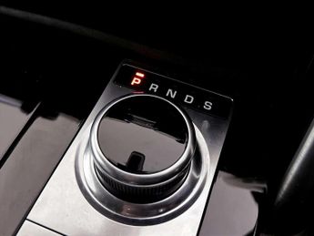 Land Rover Discovery 3.0 SD V6 HSE REAR SEAT CONVERSION 4WD