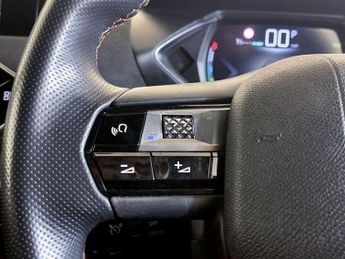 DS AUTOMOBILES DS 3 CROSSBACK E-TENSE 50kWh Performance Line Crossback Auto 5dr