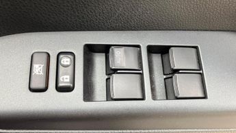 Toyota RAV4 2.5 VVT-h Icon Tech SUV 5dr Petrol Hybrid CVT Euro 6 (s/s) (197
