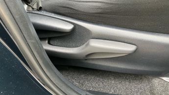 Toyota RAV4 2.5 VVT-h Icon Tech SUV 5dr Petrol Hybrid CVT Euro 6 (s/s) (197