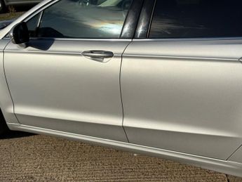 Ford Mondeo 2.0T EcoBoost Titanium Auto Euro 6 (s/s) 5dr