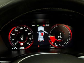 Volvo XC60 2.0h T8 Twin Engine 11.6kWh R-Design Auto AWD Euro 6 (s/s) 5dr